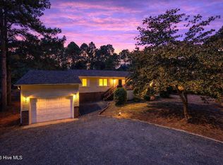 102 Thistle Ln, West End, NC 27376