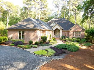 18 Oxton Cir, Pinehurst, NC 28374