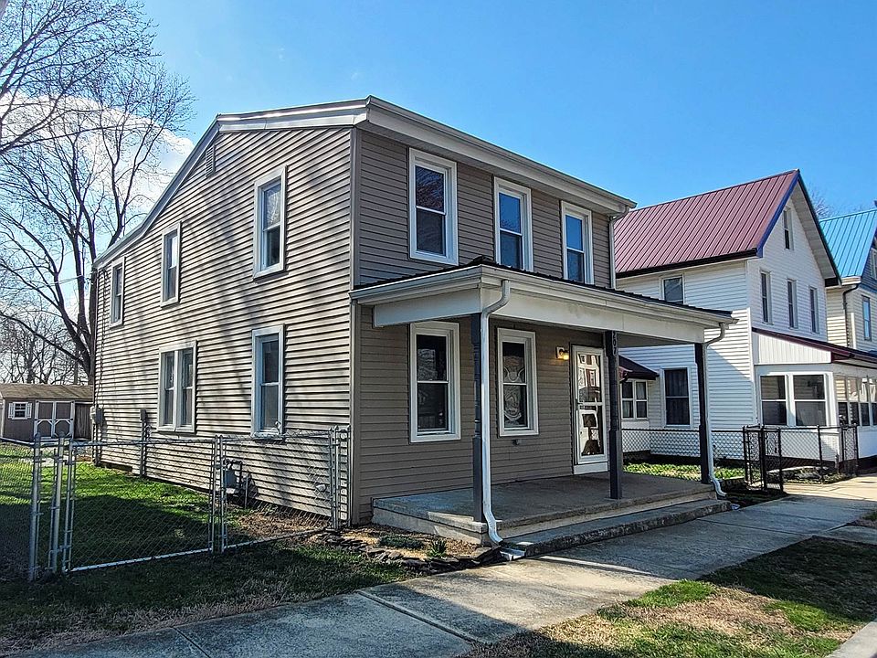 1st image of 207 Highland Ave