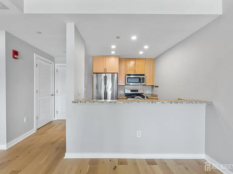 20 Livingston Ave — Photo 20