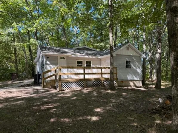 302 Wilson Ave, Harrison, MI 48625