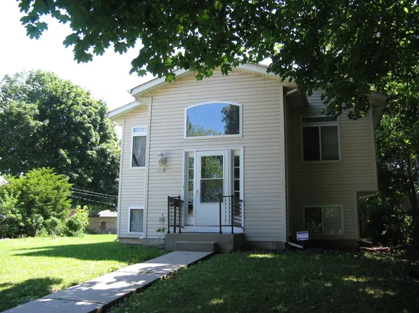 2207 Gabriel Ave, Zion, IL 60099