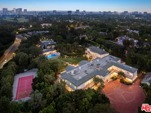 10250 W Sunset Blvd, Los Angeles, CA 90077