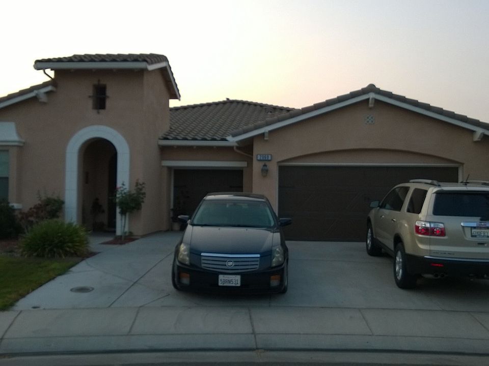 2060 Canon Persido Ct. Atwater, CA 95301