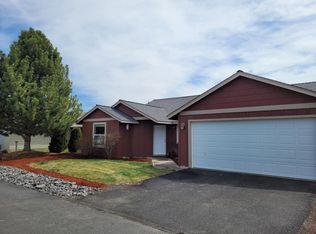603 SE Sugar Pine Way, Madras, OR 97741