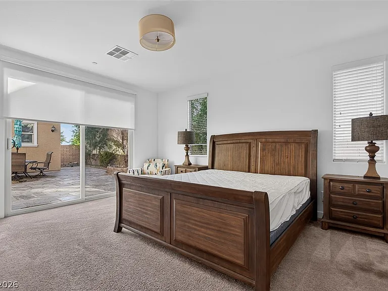 1100 E Sunset Rd — Photo 21