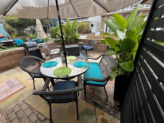 4th image of 724 Dover Ct #724