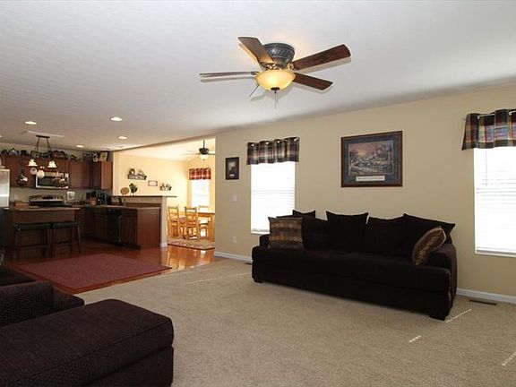 2nd image of 428 Brandon Dr