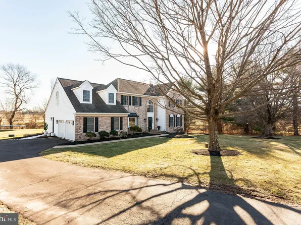 80 Remington Pl, Ivyland, PA 18974