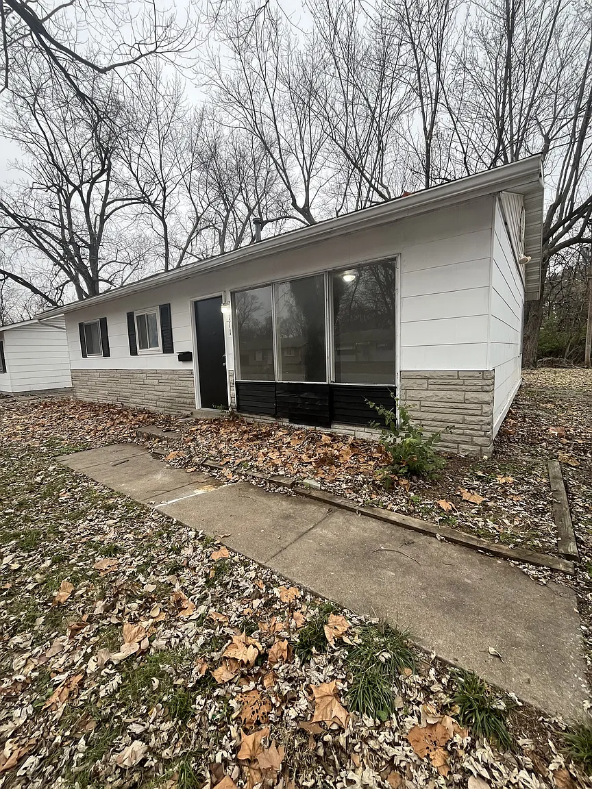 111 Saint Thomas Ln photo 1