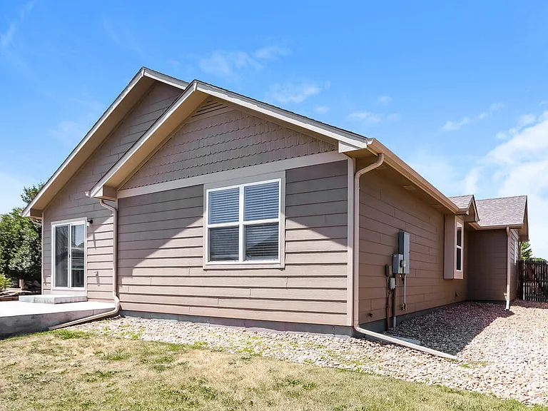 9908 Lewiston St — Photo 16