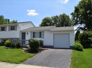 3961 Three Rivers Ln, Groveport, OH 43125