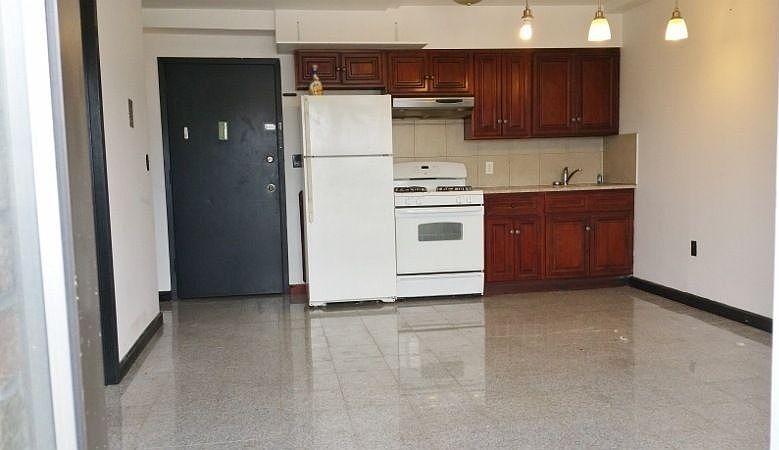 1st image of 27-35 21st St #7B