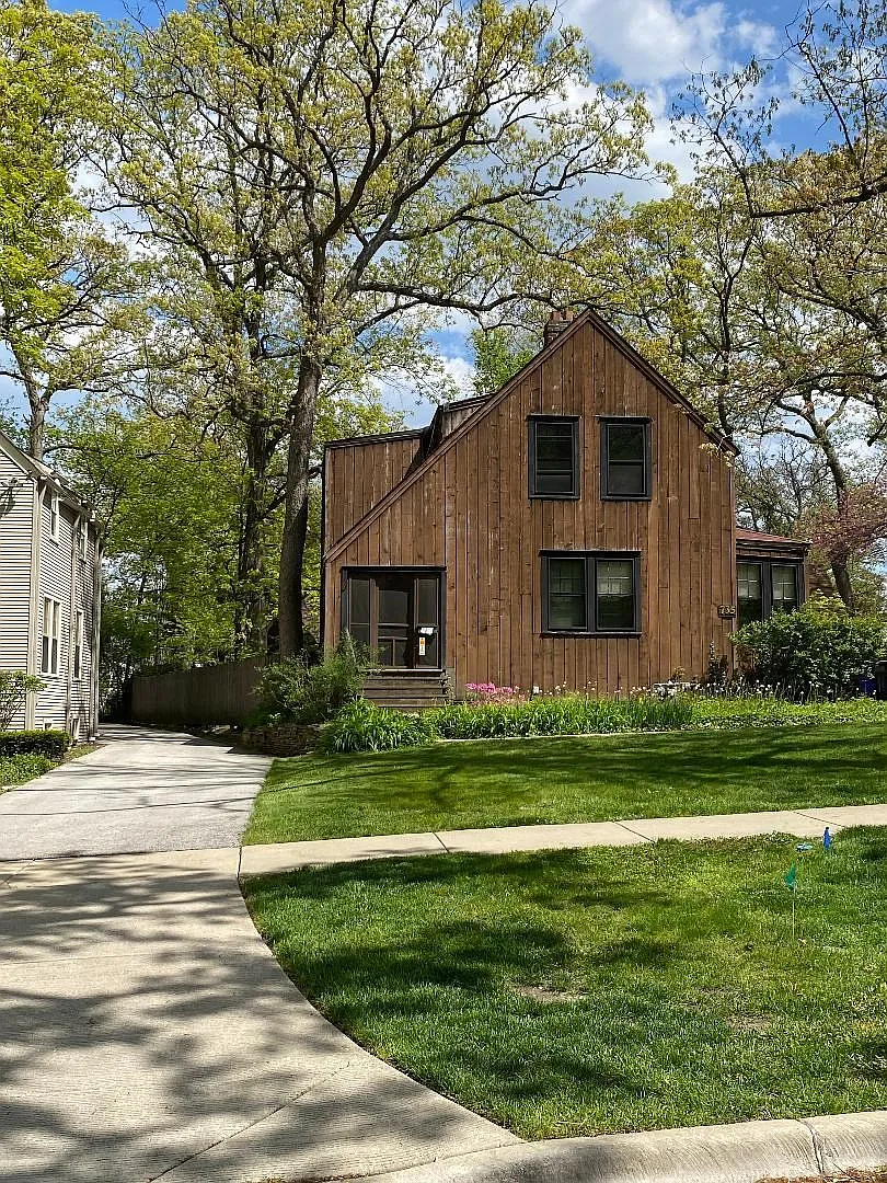 735 Forest Ave photo 1