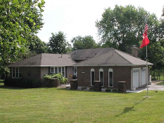 2nd image of 1705 Cypress Ln