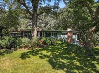 7N949 Stevens Rd, Saint Charles, IL 60175