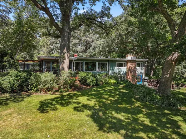 7N949 Stevens Rd, Saint Charles, IL 60175