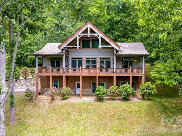 170 Cradling Cv, Waynesville, NC 28785