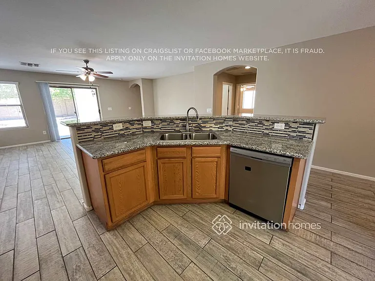 11310 N 161st Dr — Photo 5