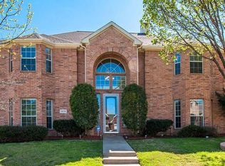 9518 Vista Cir, Irving, TX 75063