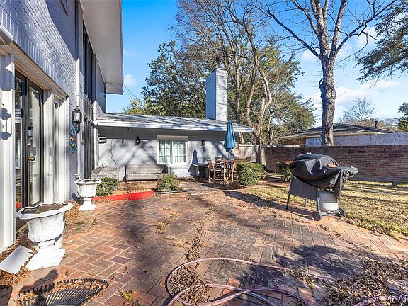 2nd image of 3457 Warrenton Rd