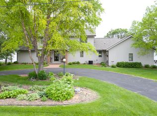 5555 Courtney Plummer Rd, Winneconne, WI 54986