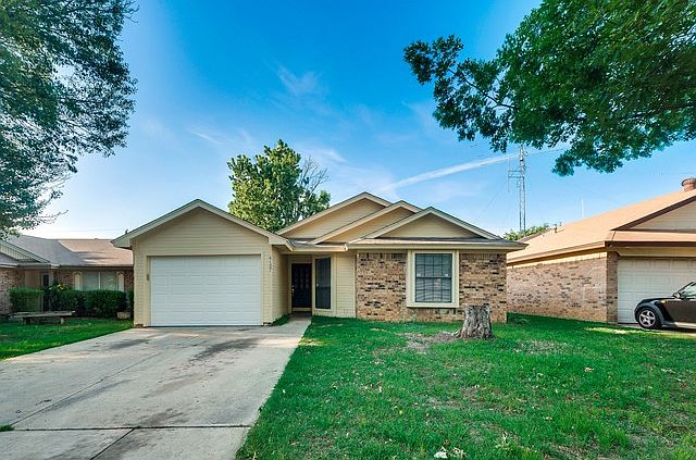 1st image of 4107 SW Green Oaks Blvd