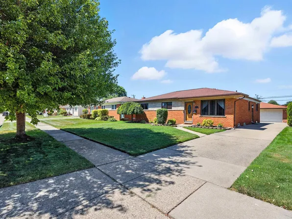 32719 Parker Cir, Warren, MI 48088