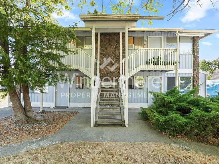 3005 S Whipple Rd — Photo 13