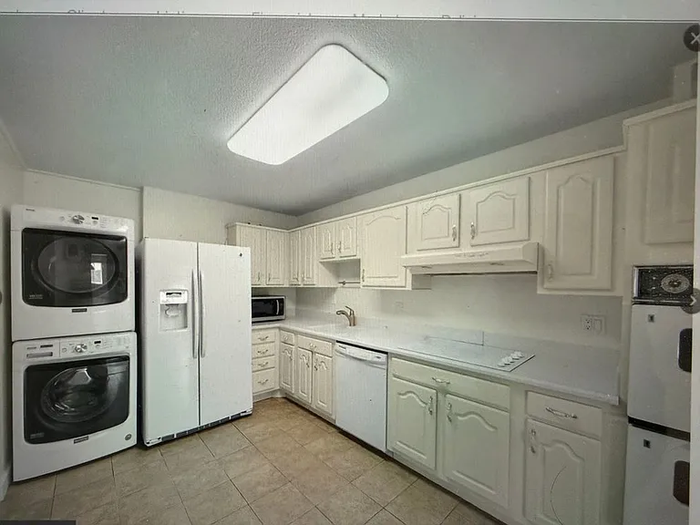 8360 Greensboro Dr #926 — Photo 6