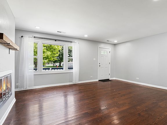 4th image of 6243 Birmingham St