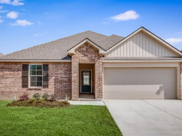 261 Crowne Parc Dr, Opelousas, LA 70570