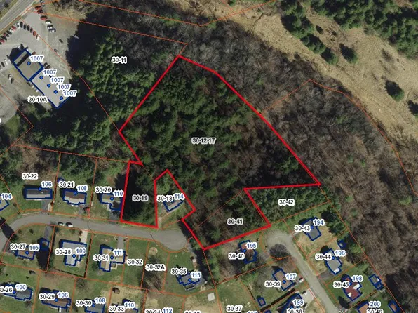 King Arthur Ct, Galax, VA 24333