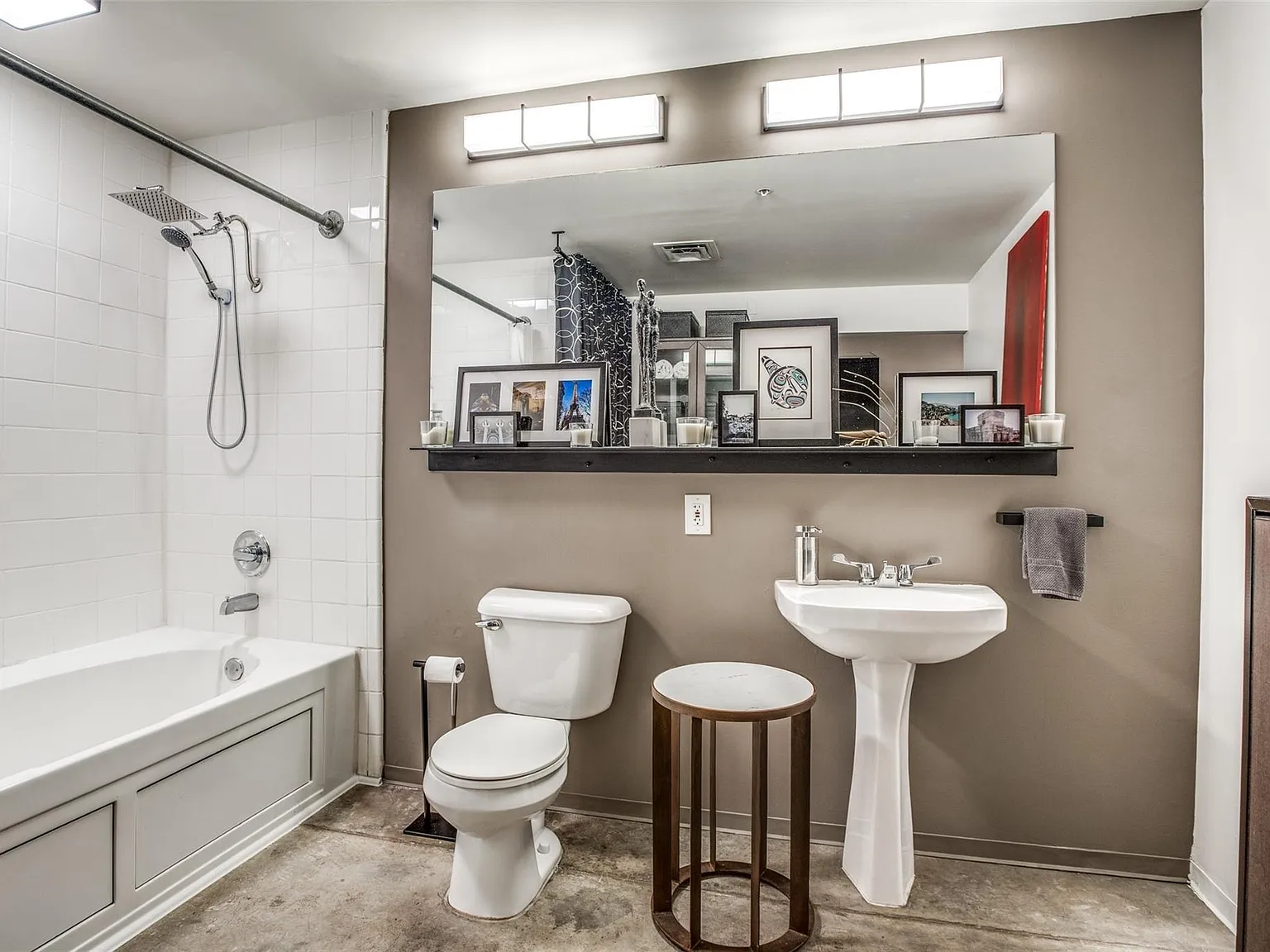 1122 Jackson St — Photo 4