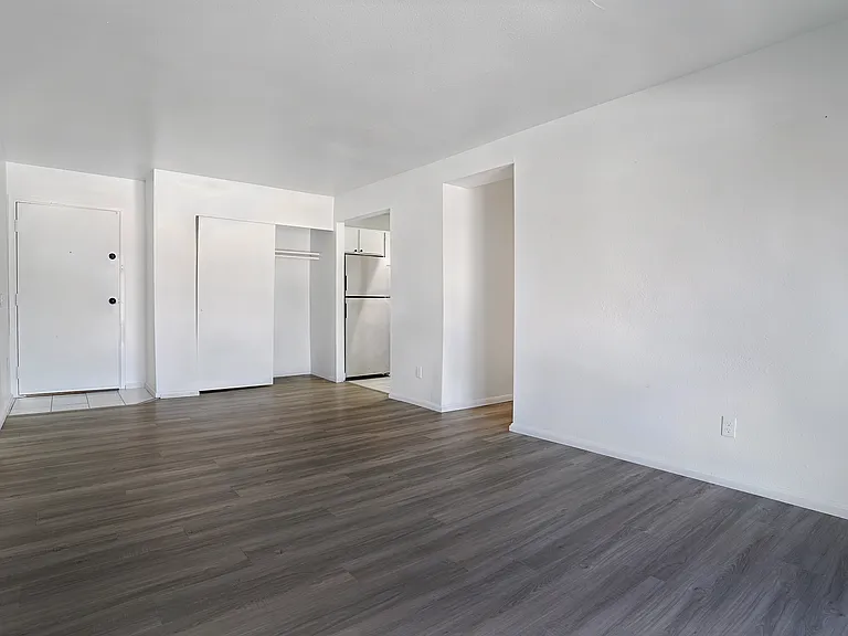 Highland Commons — Photo 14