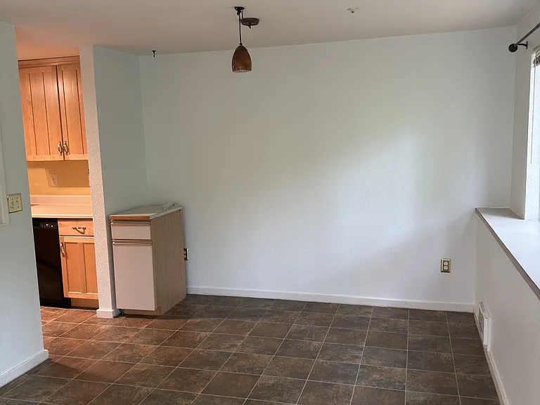 1249 SW 132nd Ln — Photo 4