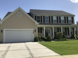 5307 Galloway Dr, Hoffman Estates, IL 60192
