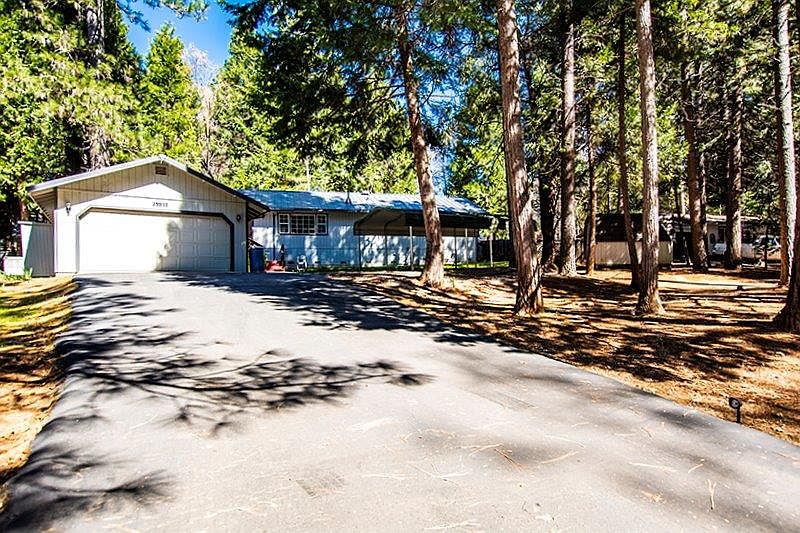 1st image of 23937 Carson Dr