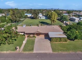 2106 W Comstock Dr, Chandler, AZ 85224