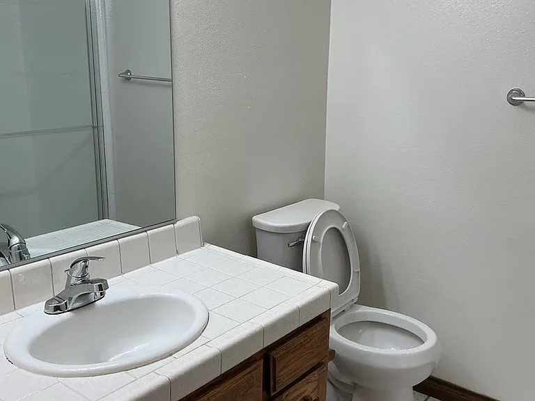 17200 Newhope St #110 — Photo 8