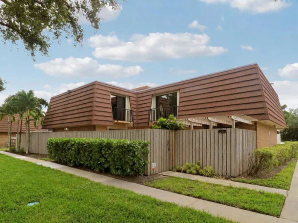 1901 19th Lane, Palm Beach Gardens, FL 33418