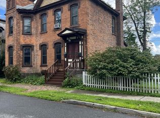 76 Walton St, Saratoga Springs, NY 12866