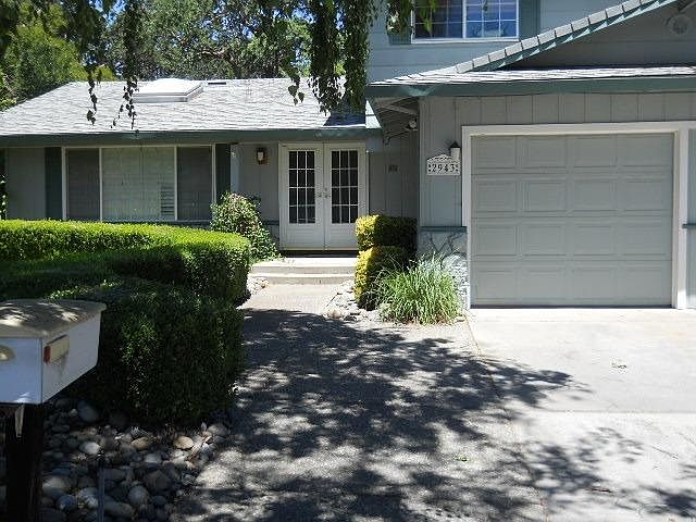 1st image of 2943 Monticello Dr