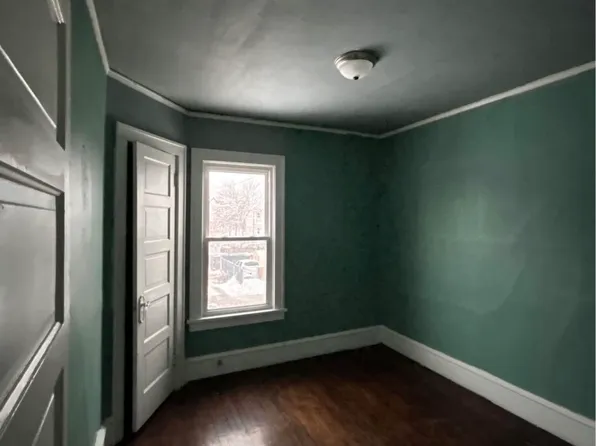 2137 N 31st St, Milwaukee, WI 53208