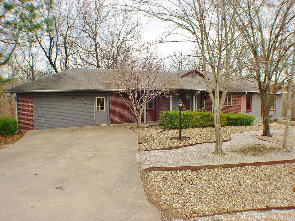 1st image of 13 Oak Knoll Ln