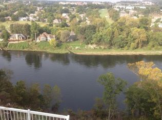 422 Iowa Colony Rd, Hollister, MO 65672