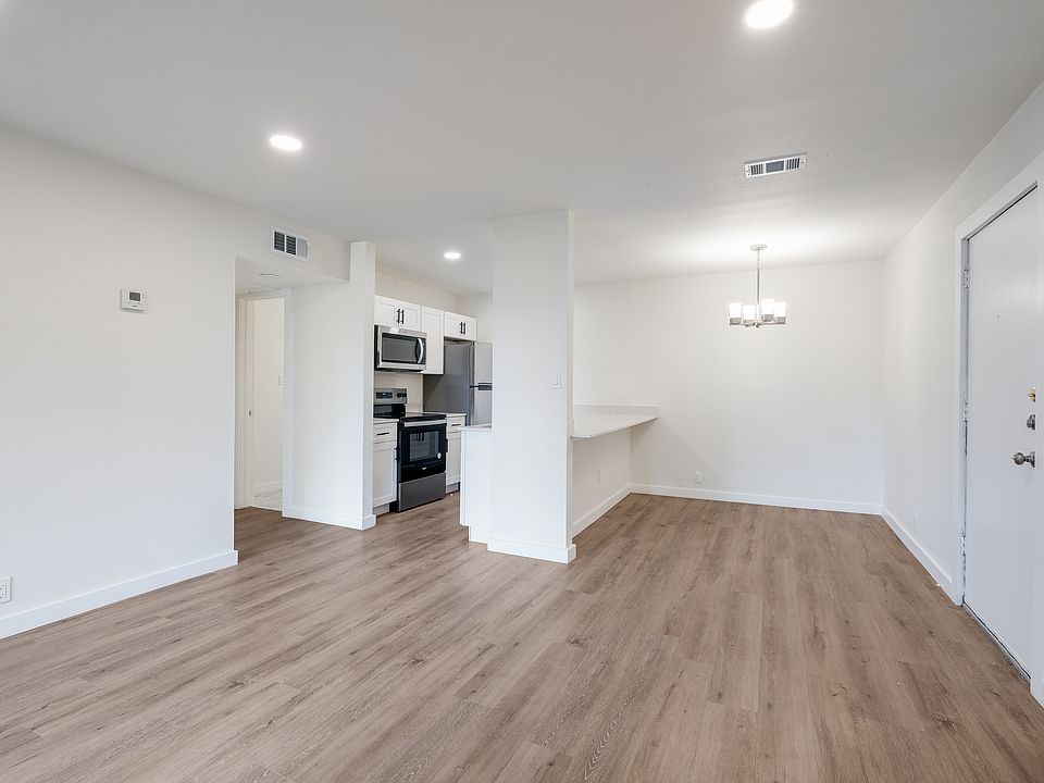 1st image of 340 Montclair St #11283565
