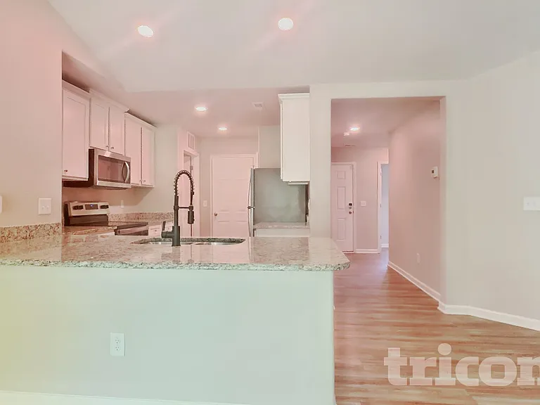 4605 Hazelburn Dr — Photo 5
