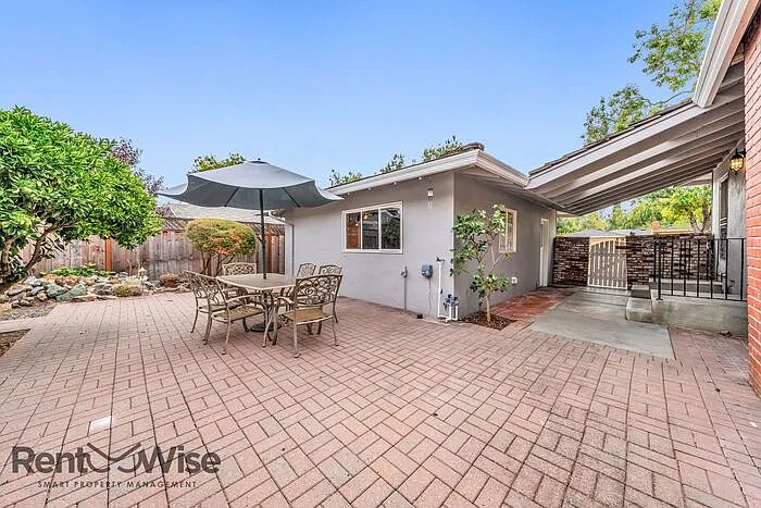 2080 Helena Way — Photo 25