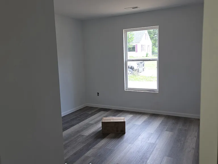708 Flora Ave — Photo 11
